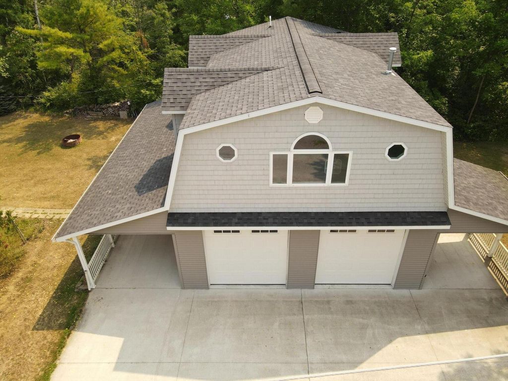20128 Merritt Avenue, Chippewa township