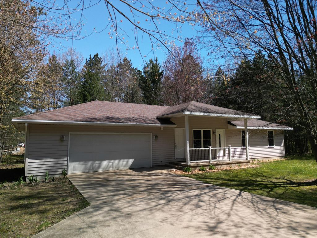 4955 Red Pine Drive, Bridgeton township