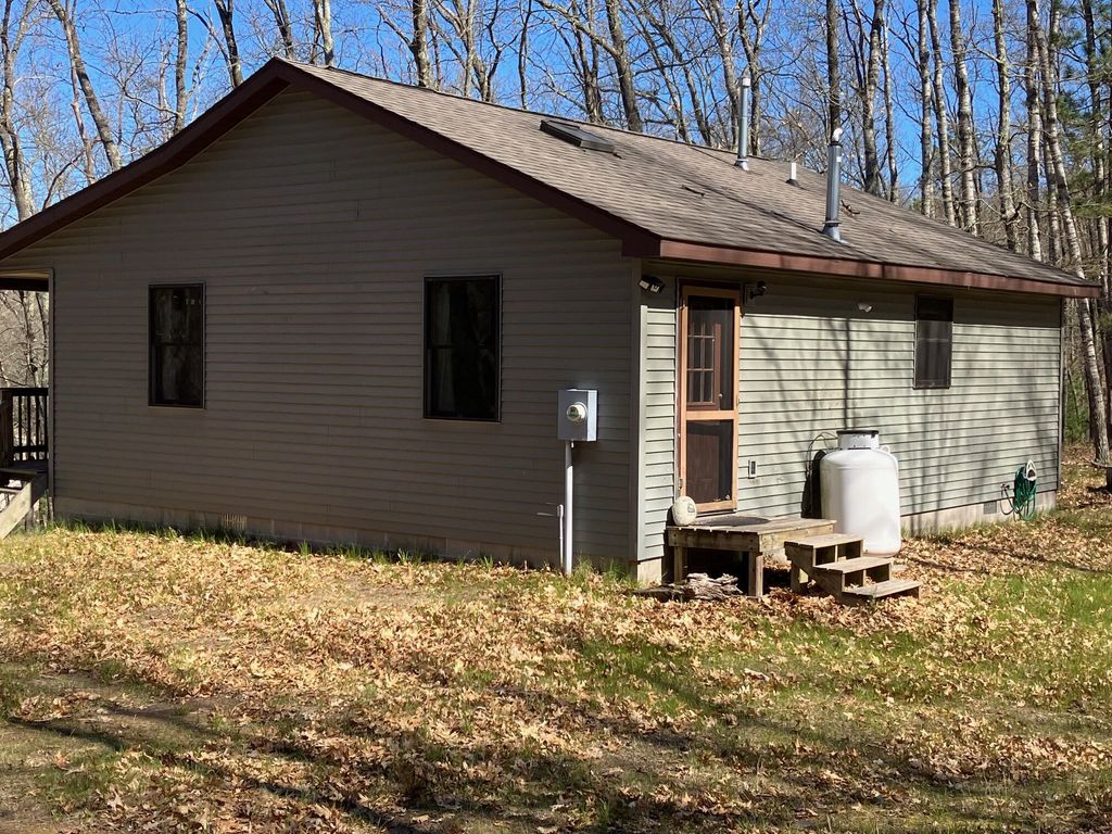 11373 S Rabbit Road, Baldwin