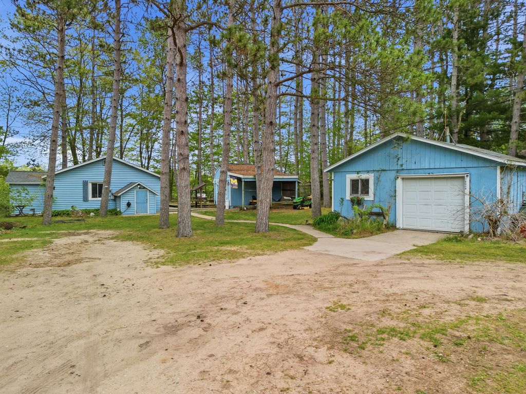 18648 Lawrence Drive, Mecosta township