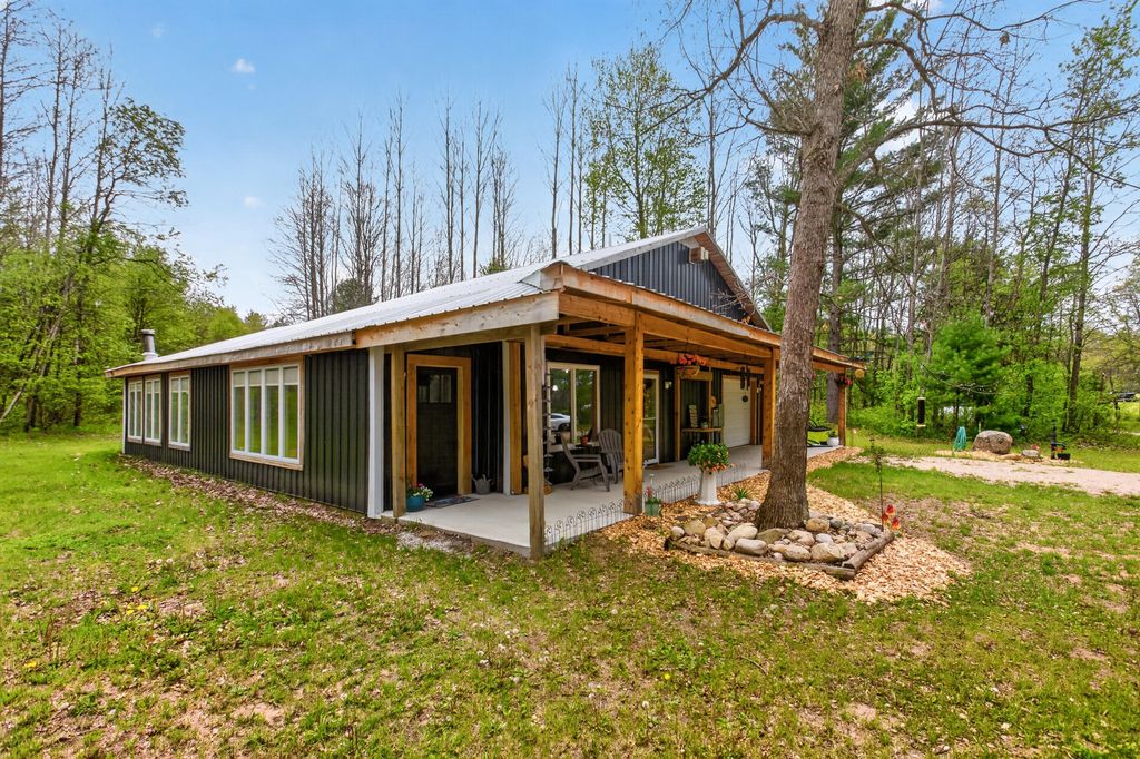 4850 E Us Highway 10, Cherry Valley township