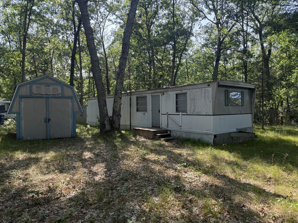 3217 W Maringo Pass, Webber township