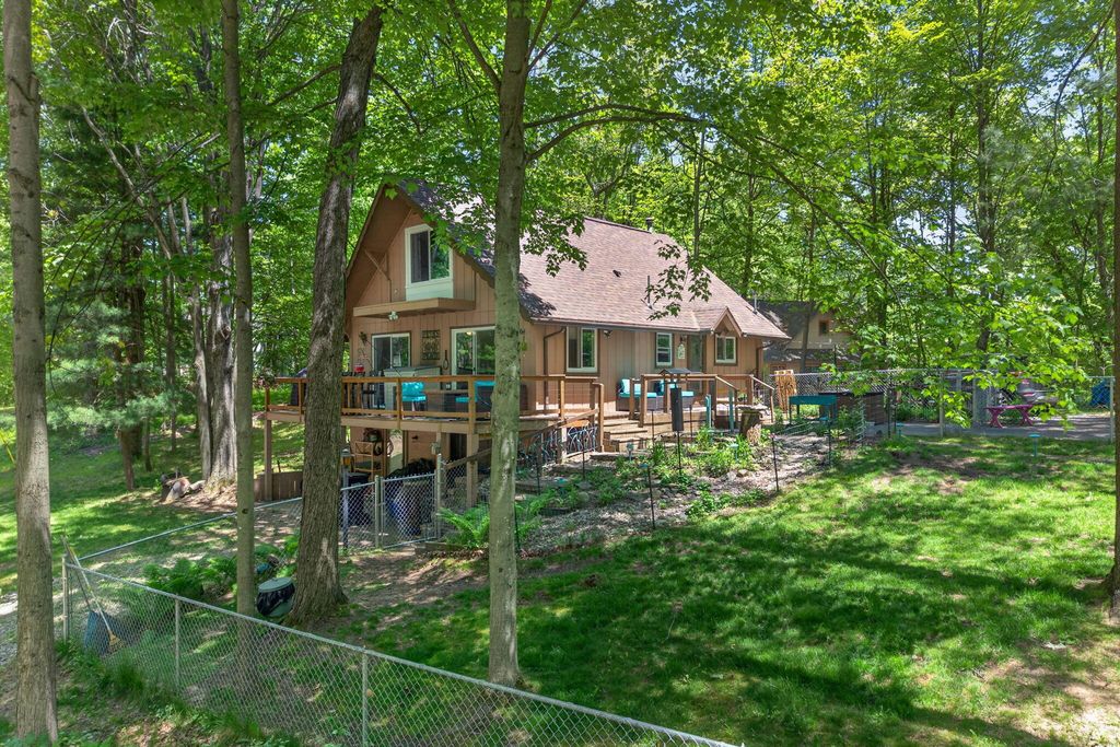 8104 Tanglewood Trail Unit: 191, Morton township