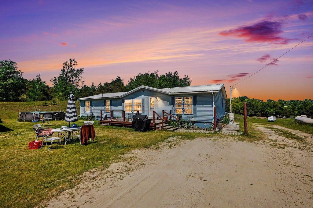 22092 3 Mile Road, Richmond township