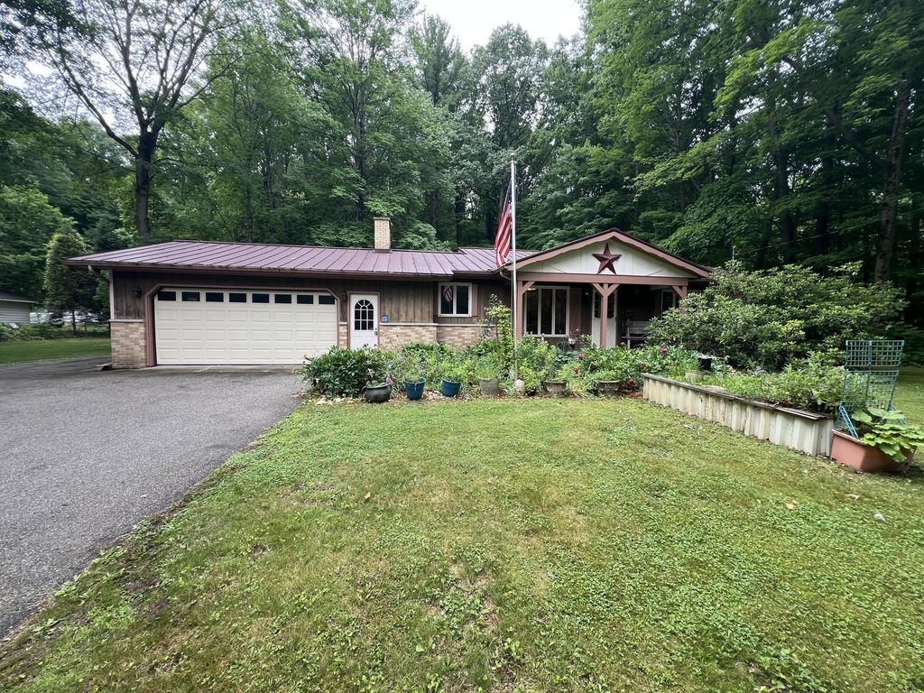 250 E 88th Street, Brooks township