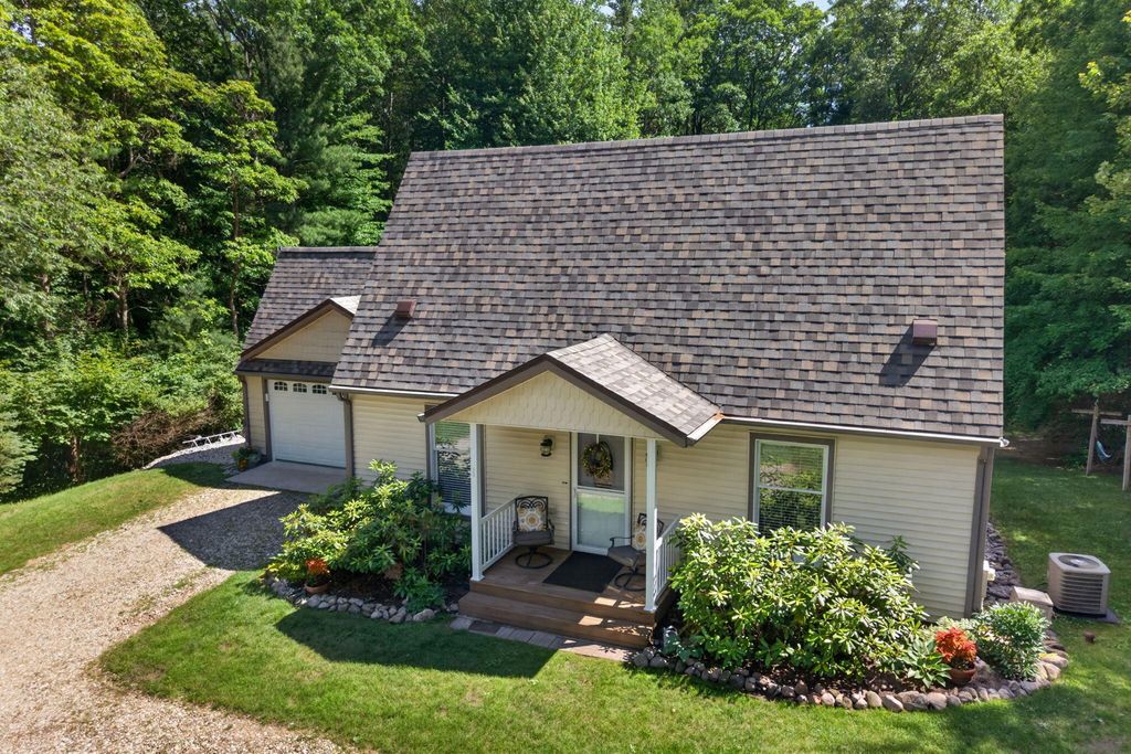 21643 11 Mile Road, Mecosta township