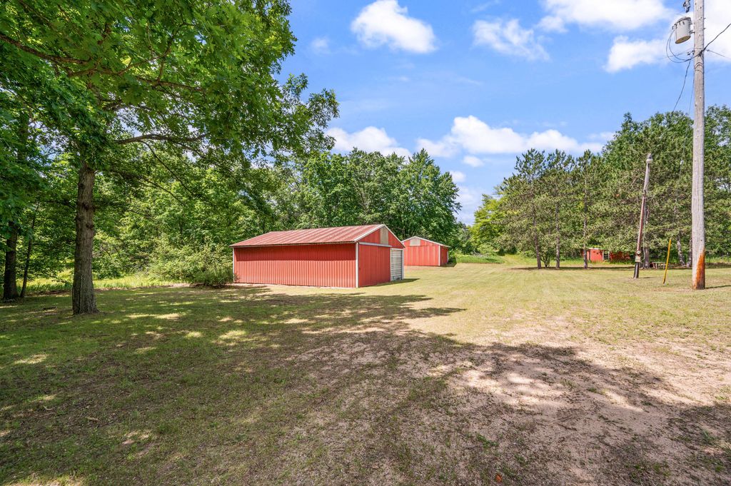 11592 80th Avenue, Morton township