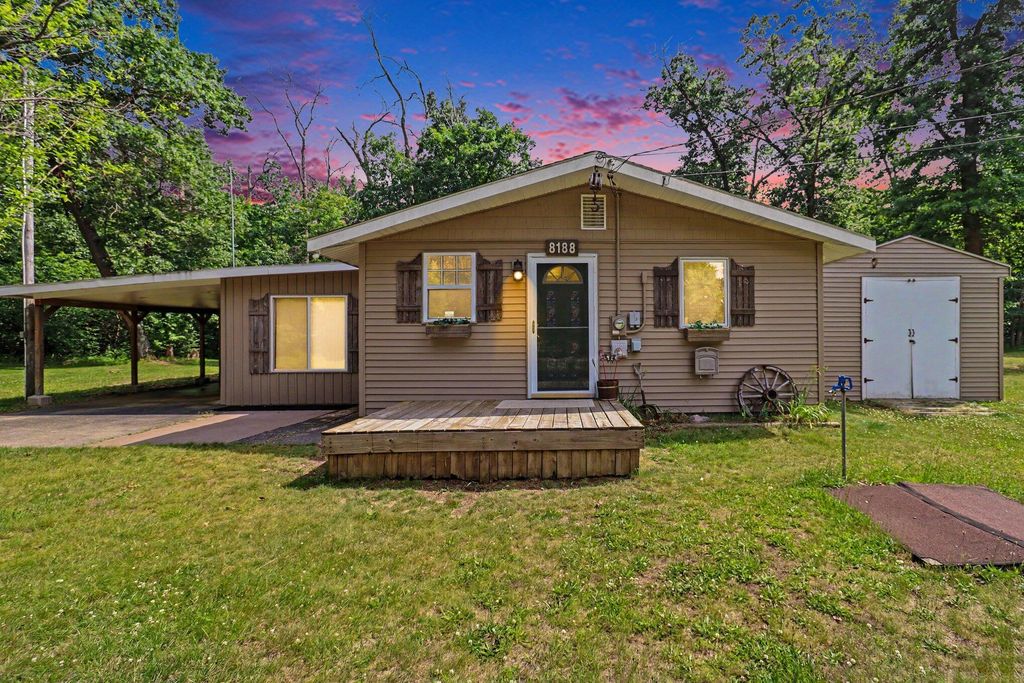 8188 E Woodruff Drive, Big Prairie township