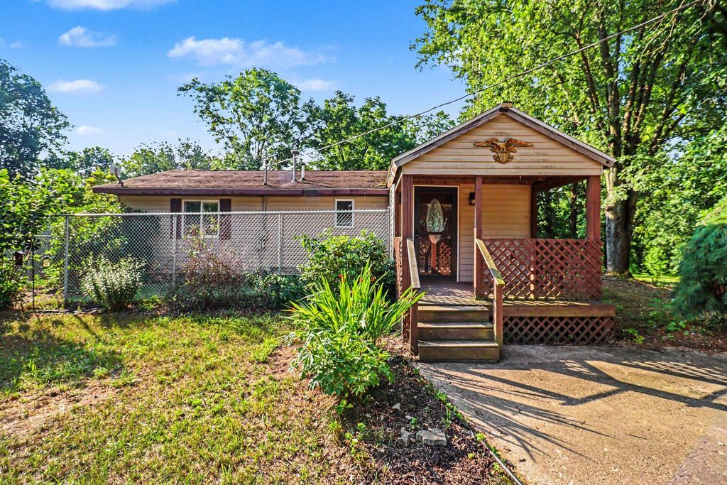 17065 Old Logging Road, Green charter township