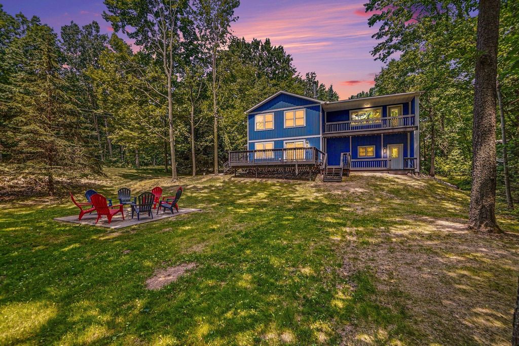 3768 Pine Tree Drive, Sherman township