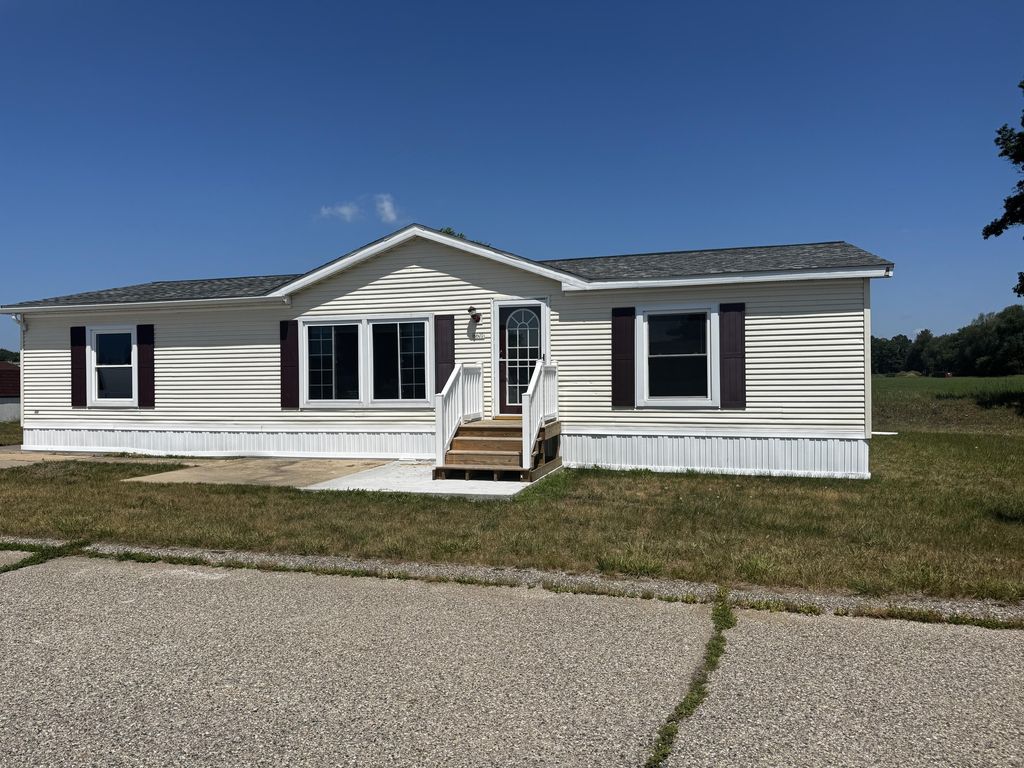 20828 Kalamazoo Road Unit: Lot 10, Green charter township