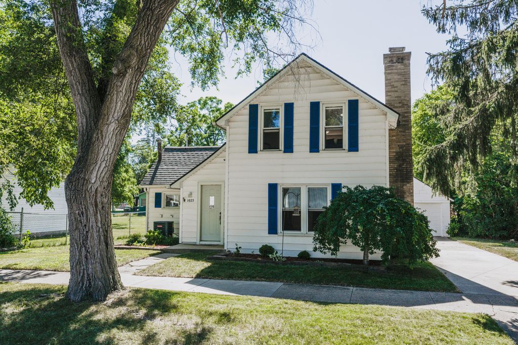1025 Marion Avenue, Big Rapids city