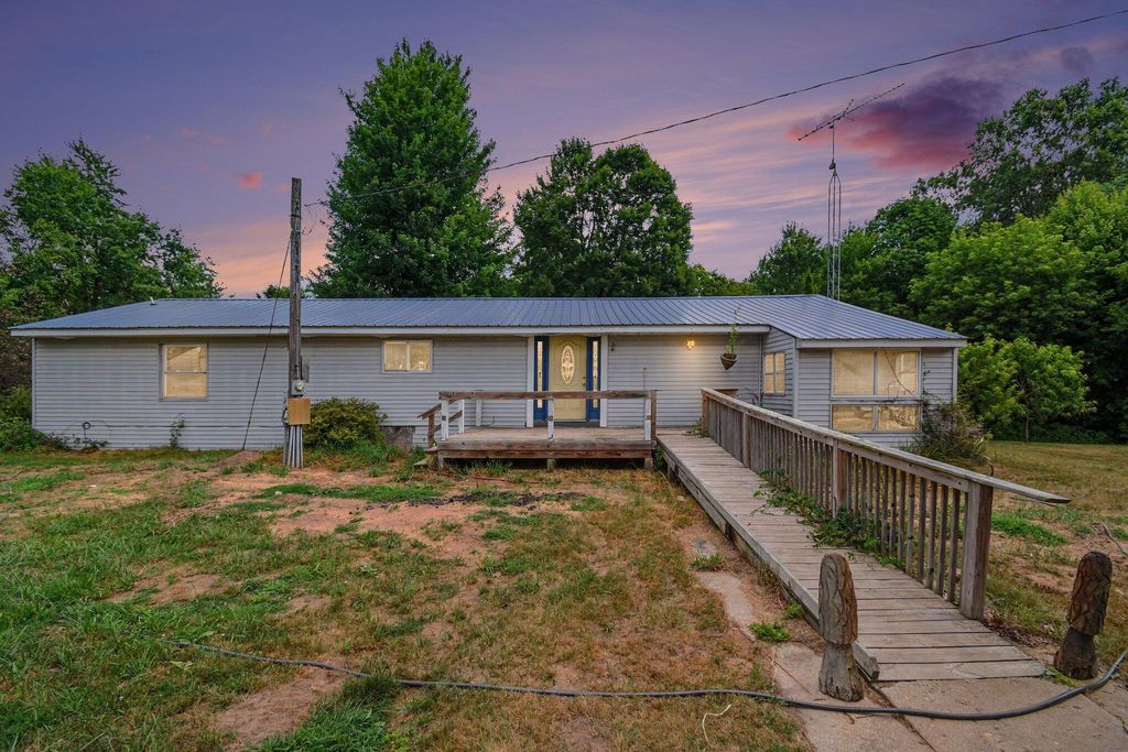17290 Pierce Road, Unknown City