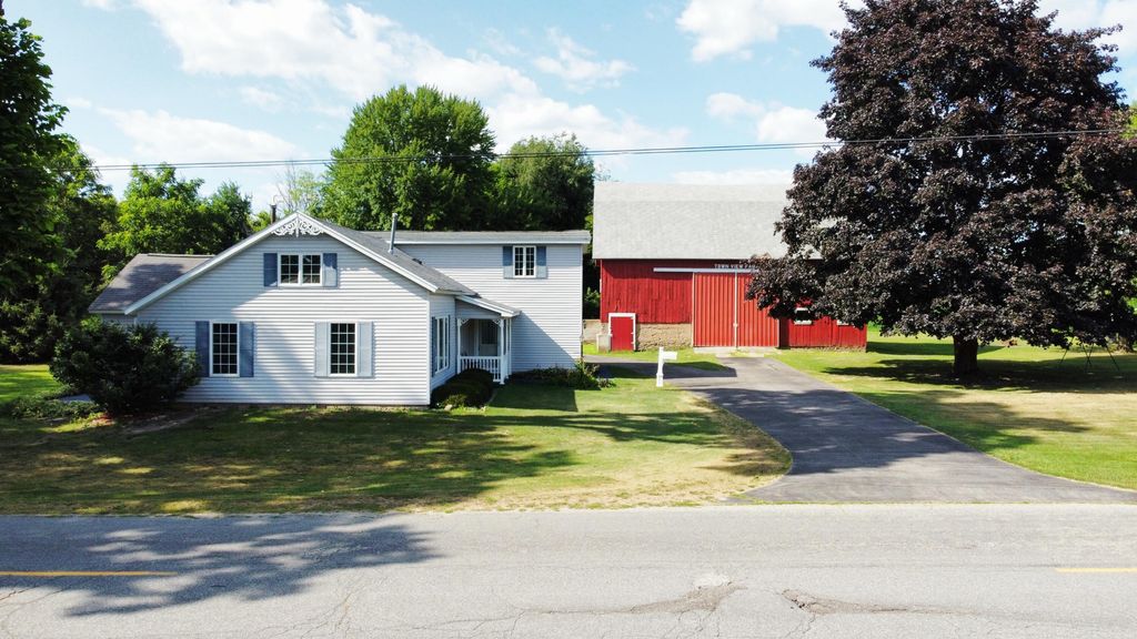 2151 E Coral Road Ne, Day township