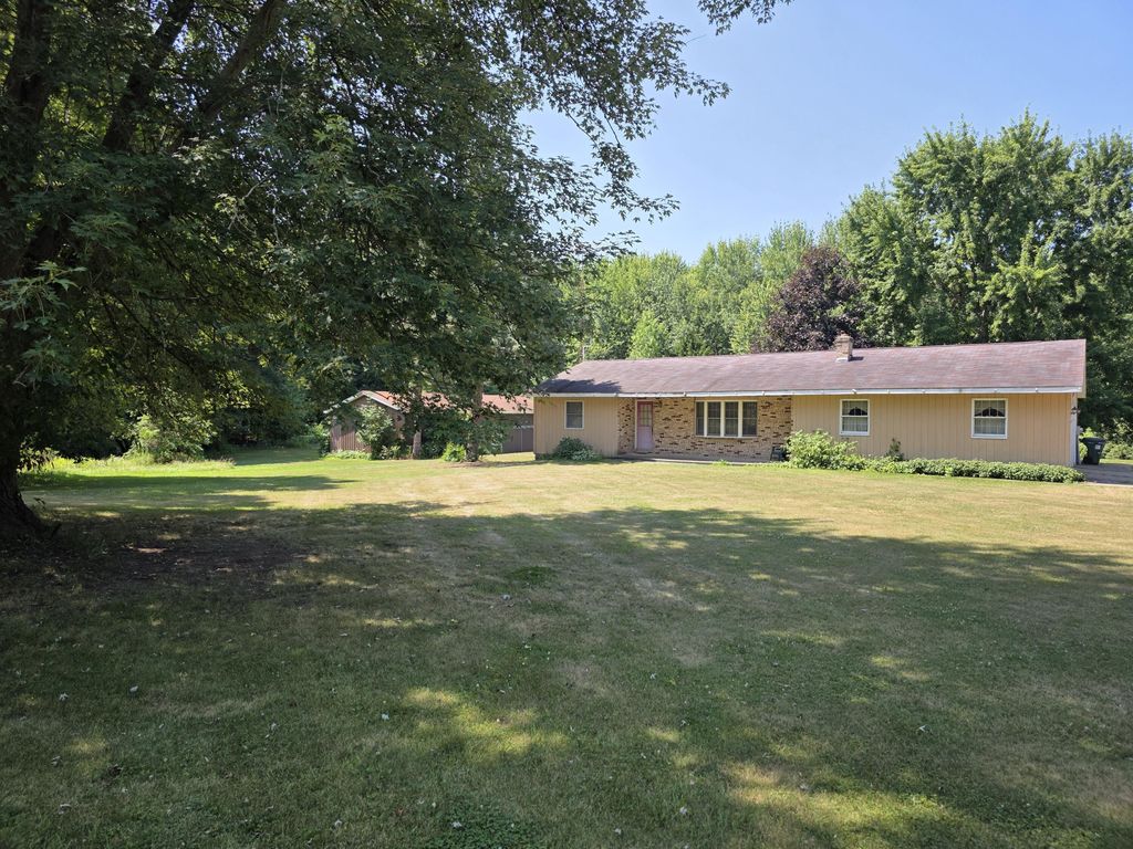 7538 W Orchard Circle, Sheridan charter township
