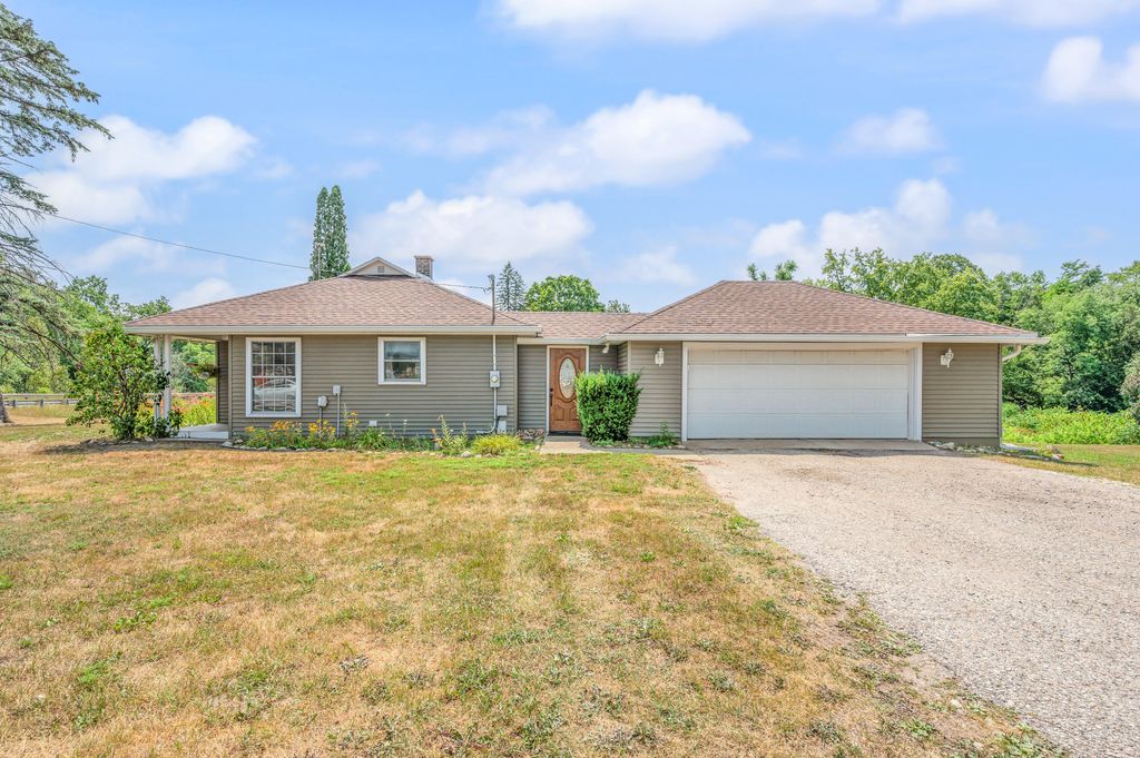 21021 19 Mile Road, Green charter township