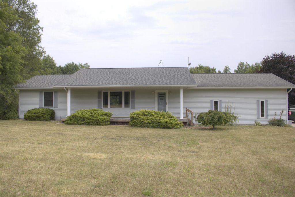 8015 E Sanders Road, Richland township