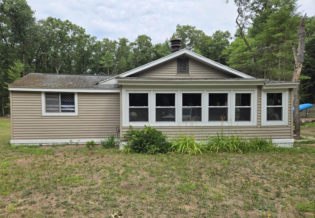 6582 W Pine Crest Drive, Sweetwater township