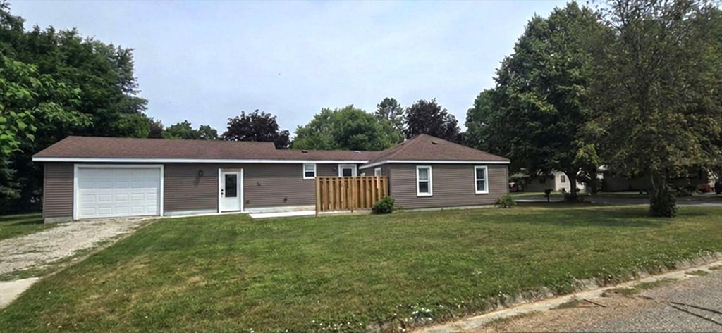 614 Allen Avenue, Alma city