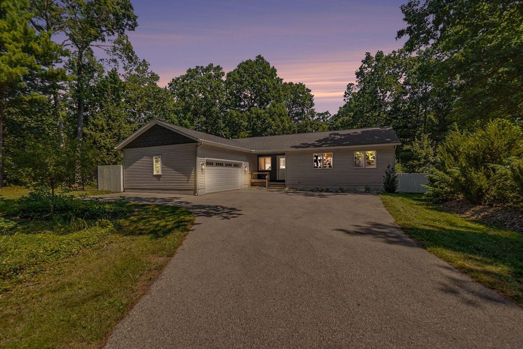 8270 Sheridan Street, Montague city
