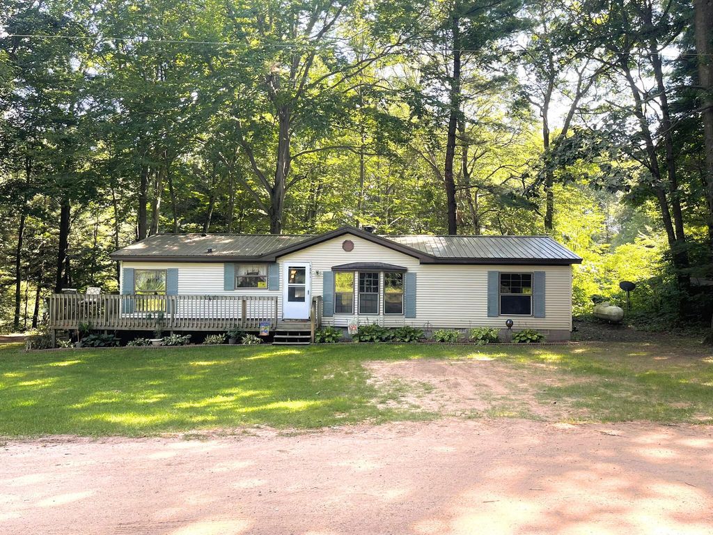 5881 E Meinert Road, Holton township