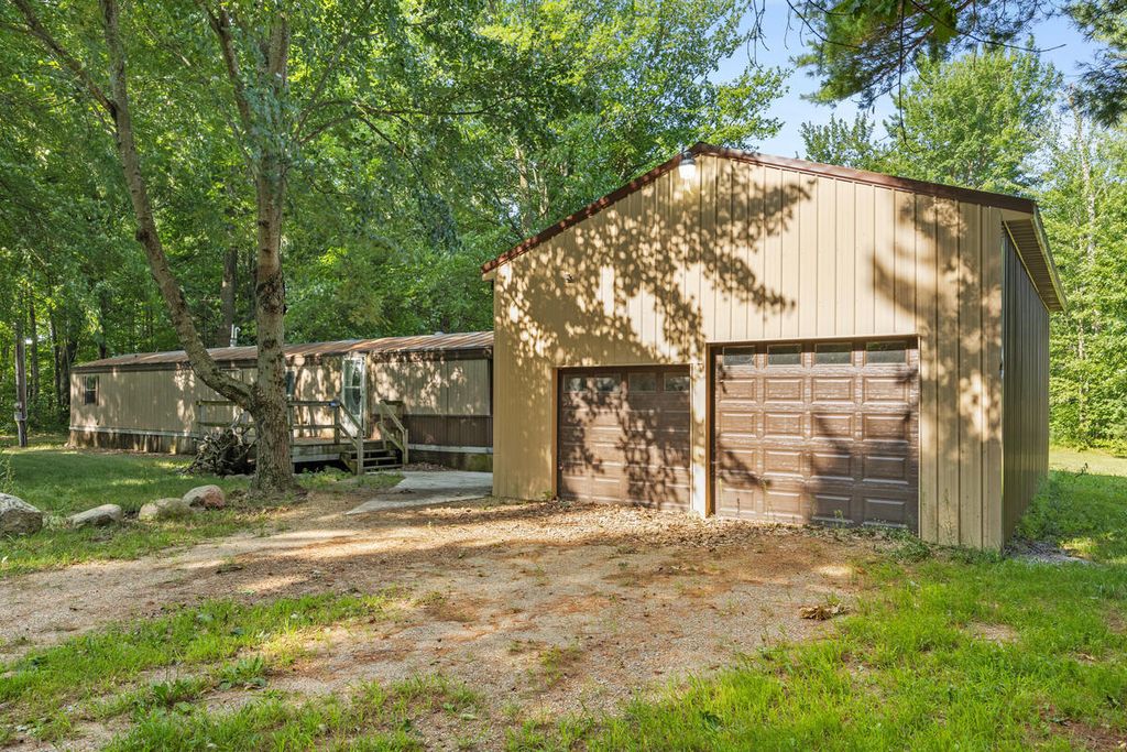 11825 Federal Road, Reynolds township