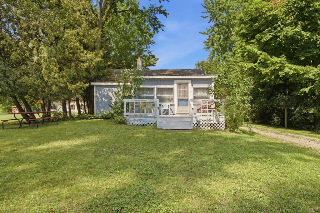 217 N Muencher Street, Unknown City