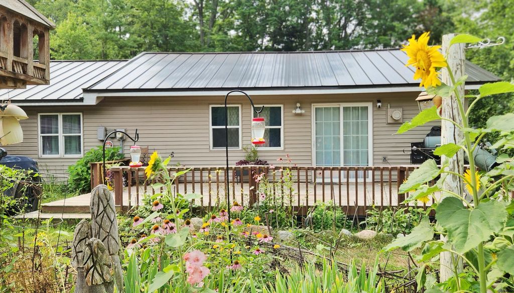 2984 W Pierce Drive, Merrill township