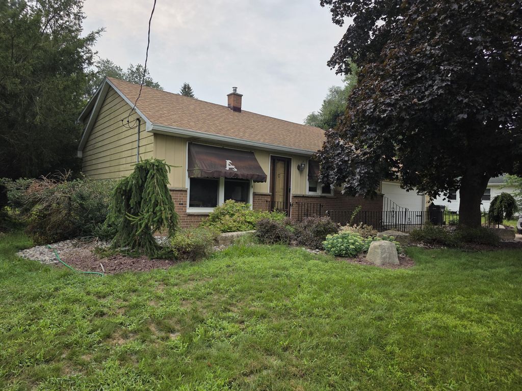 11674 8th Avenue Nw, Tallmadge charter township