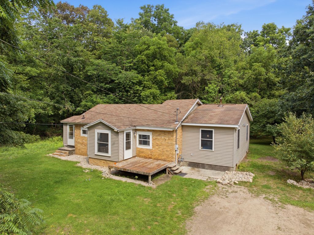 430 W 5th Street, Aetna township