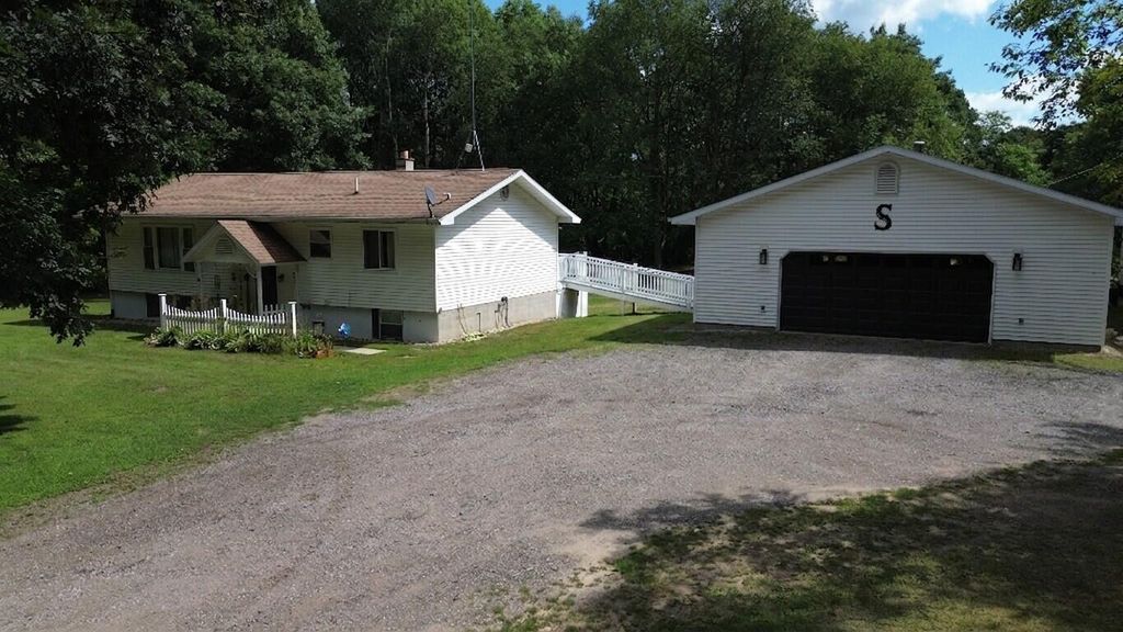 10950 N Pine Grove Road Ne, Richland township