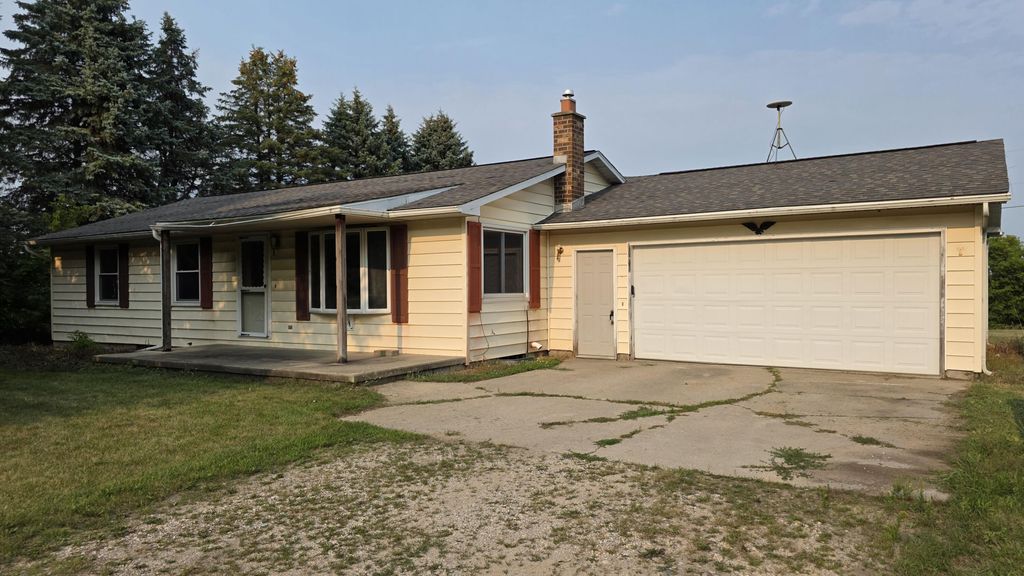 4545 S Rolland Road, Broomfield township