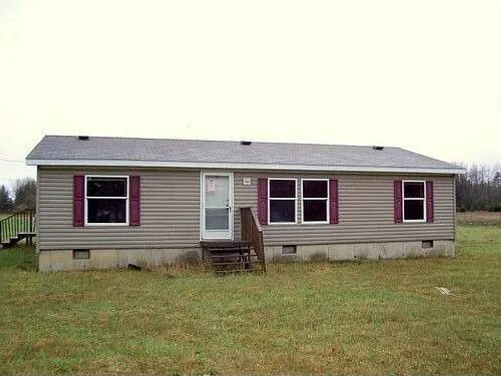 20071 Northrup Drive, Reynolds township