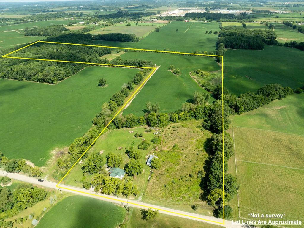 8070 Arkona Road, Saline township