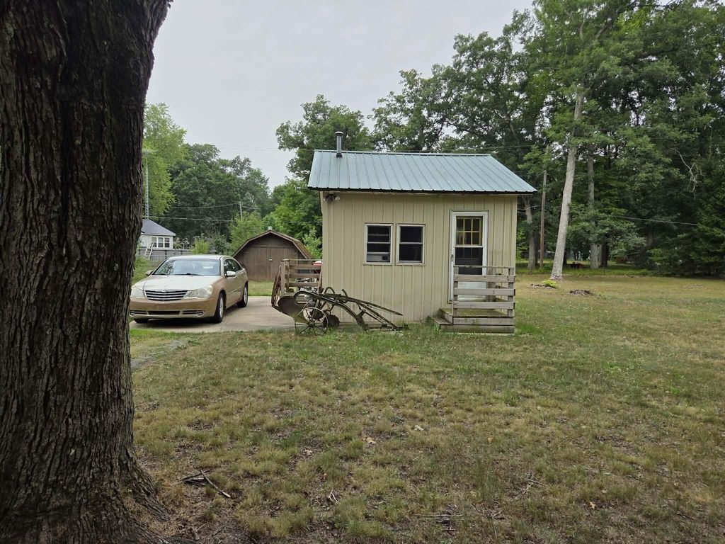 931 S Pierce Road, Unknown City