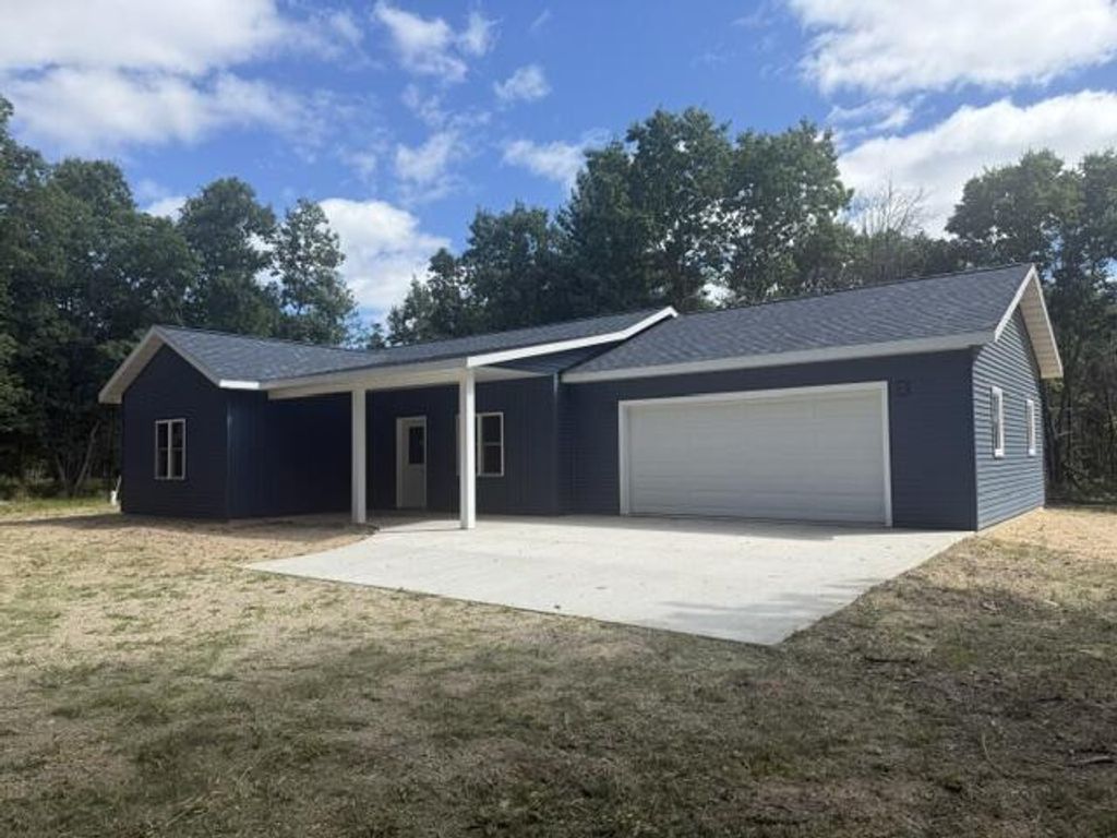 6710 W Dana's Circle, Sweetwater township