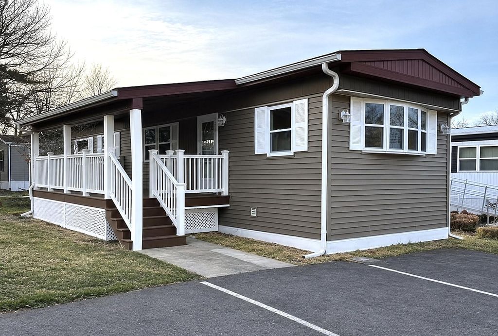 875 W Grand River Avenue Unit: 79, Williamston city