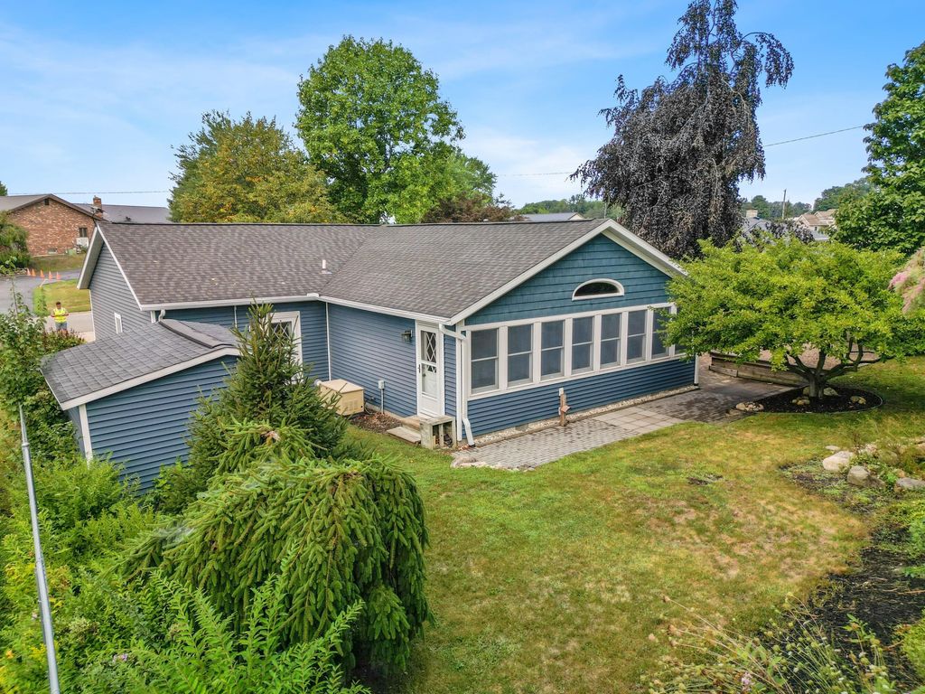 716 Valley Avenue, Fremont