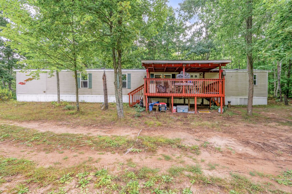 9957 150th Avenue, Cedar township