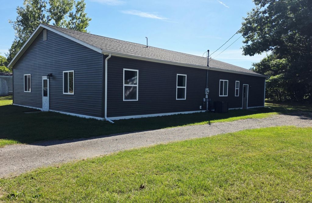 828 S Wicker Road Se, Stanton