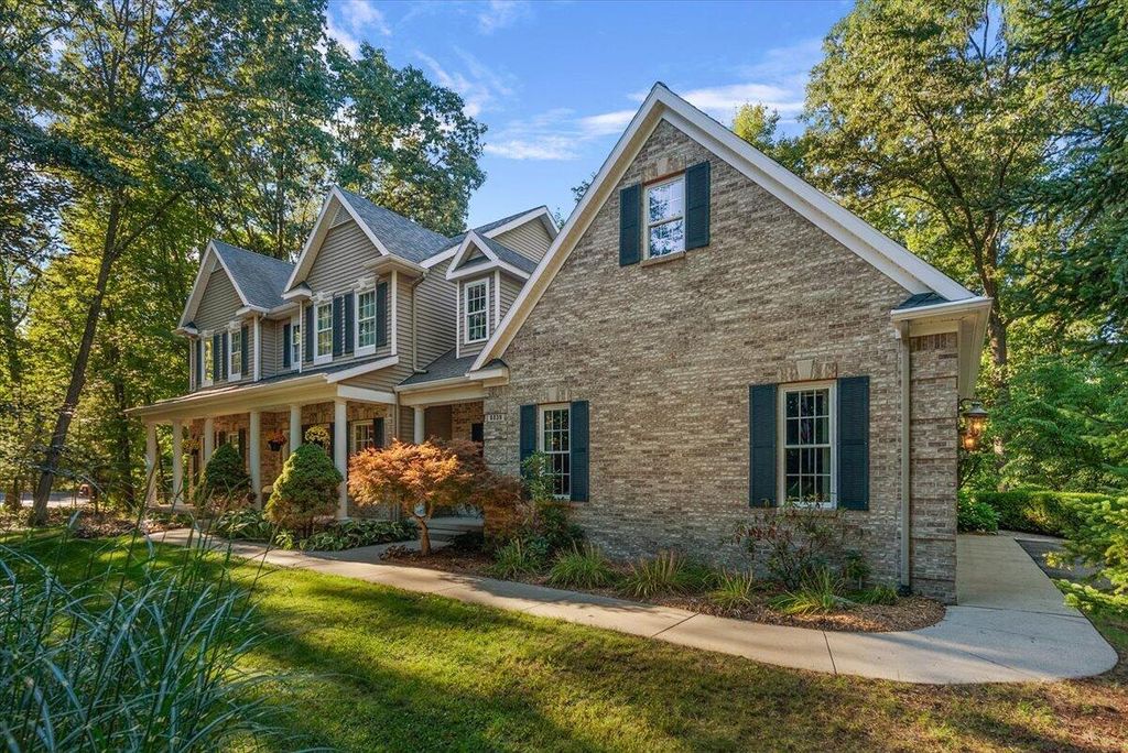 6039 Back Forty Drive Ne, Belmont