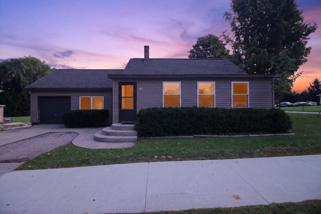 629 Division Street, Big Rapids