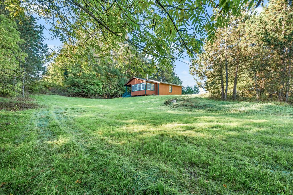 10688 N Sherman Road, Barryton