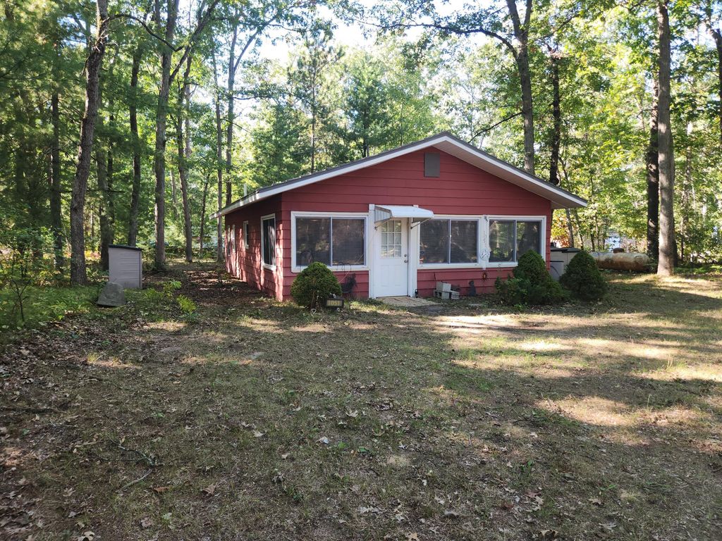 1051 N Timberwolf Trail, Baldwin