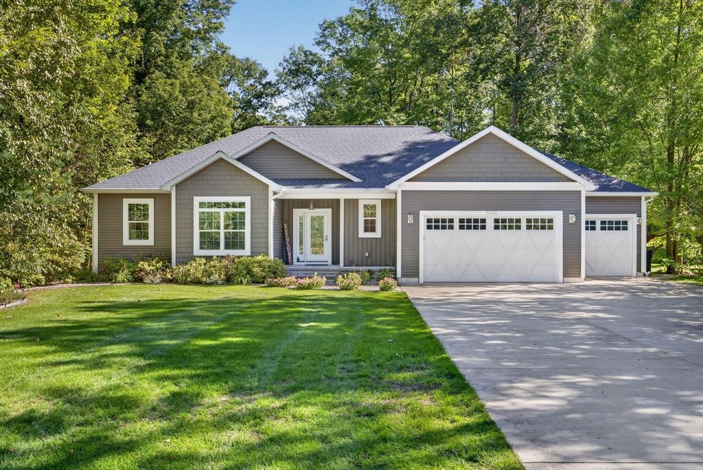 19100 Joslin Circle, Big Rapids