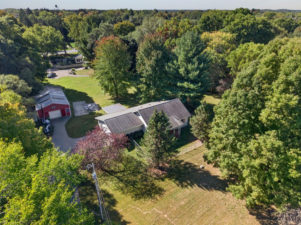 913 E High Street, Greenville