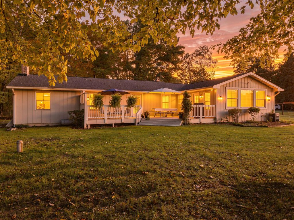 14746 Wigwam Lane, Big Rapids