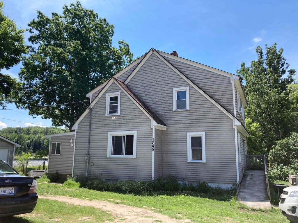 1045 Abbott Rd, Big Creek township