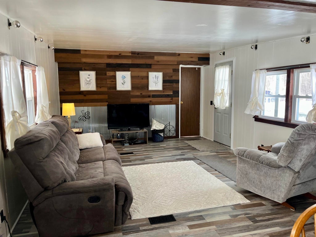 7813 Standish, Gibson township