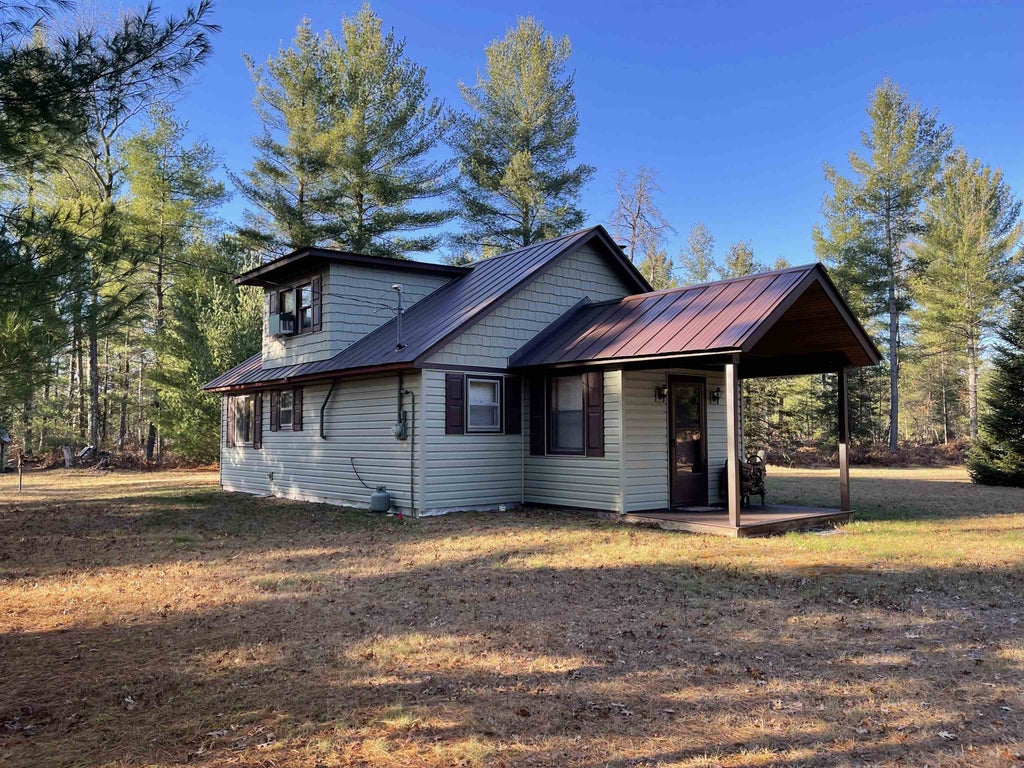 57 E Boehm, Mills township